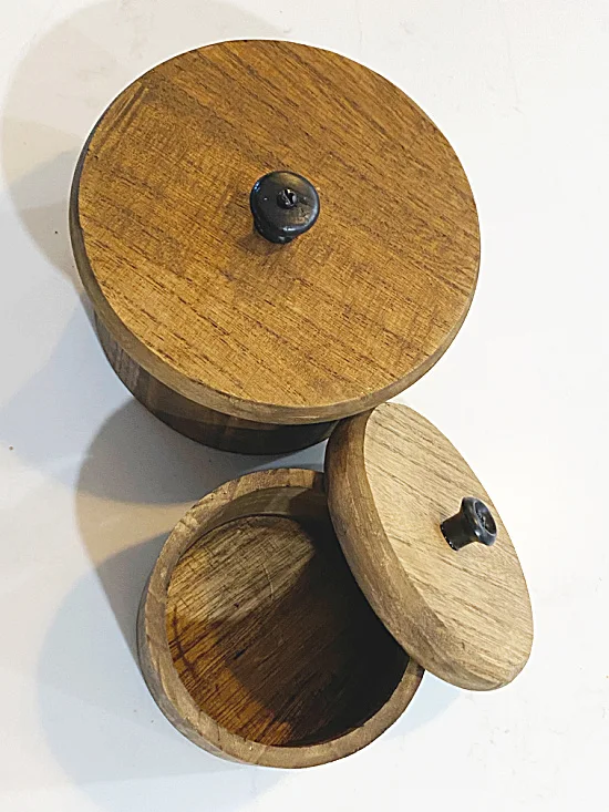 boxes with lids and knobs