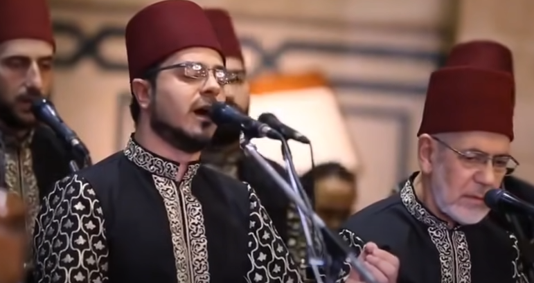 Teks Lirik Sholawat Natawassal Bil Hubabah - Lengkap Arab Latin dan Artinya