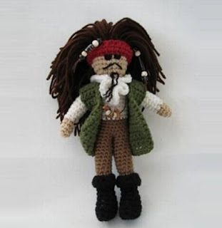 PATRON GRATIS CAPITAN SPARROW | PIRATAS DEL CARIBE AMIGURUMI 50231 👦🏴‍☠️