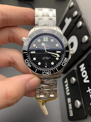 About the replica watch OMEGA SEAMASTER DIVER 300M