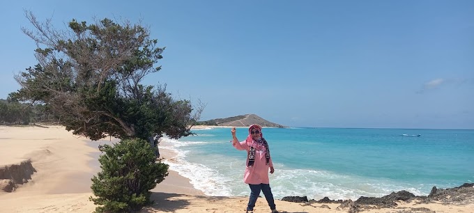 Pesona Pantai Liman dan Pantai Otan di Pulau  Semau NTT