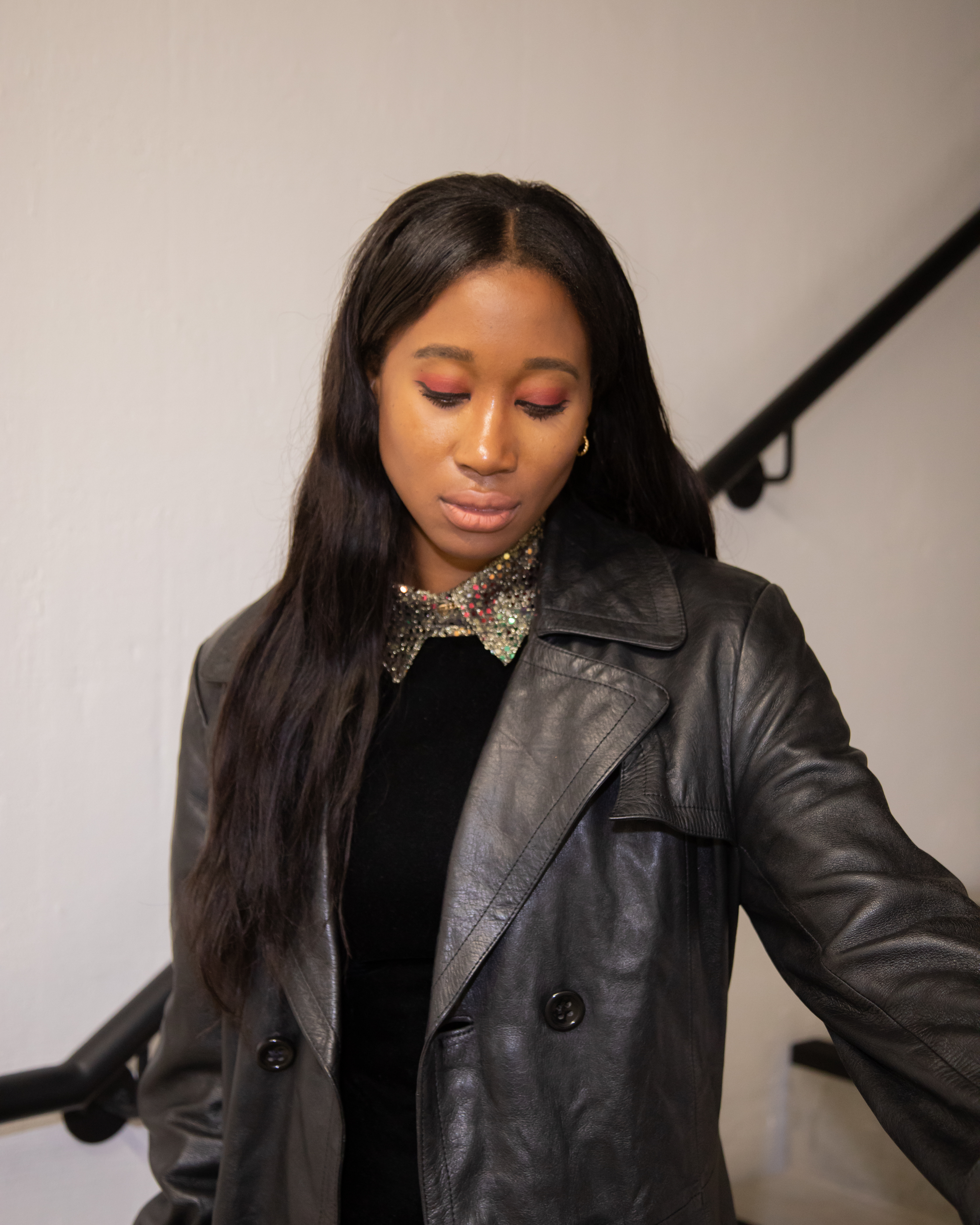 HOW TO STYLE THE VINTAGE LEATHER TRENCH JACKET | STYLE