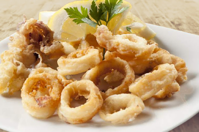 Kalamarakia Tiganita: A Greek Crispy Fried Squid Recipe