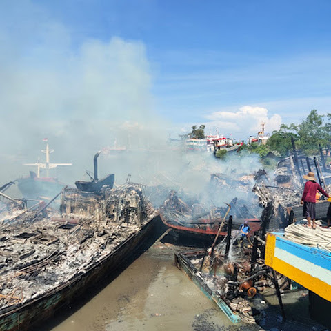 Polda Jateng Kirim Tim Labfor Selidiki Kebakaran 13 Kapal di Kota Tegal