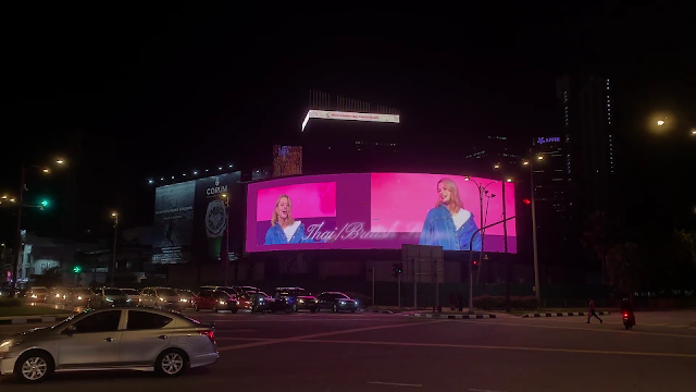 Becky Rebecca Patricia Armstrong Fans Support Ad 瑞玫高·阿瑟农应援广告 KL City Centre Nearby Berjaya Time Square LED Billboard Advertising Malaysia Kuala Lumpur Digital Screen Advertising