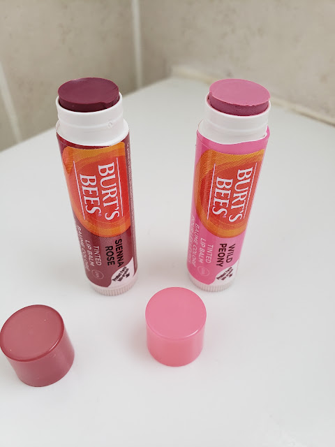 Burt's Bees Sun Care Lip Balm Pack, SPF 30 Tinted Lip Balm, After Sun Lip  Balm, Water-Resistant Lip Moisturizer, Wild Peony, Sienna Rose, Natural