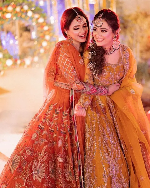 Beautiful Pictures from Kompal Iqbal Mehndi Event