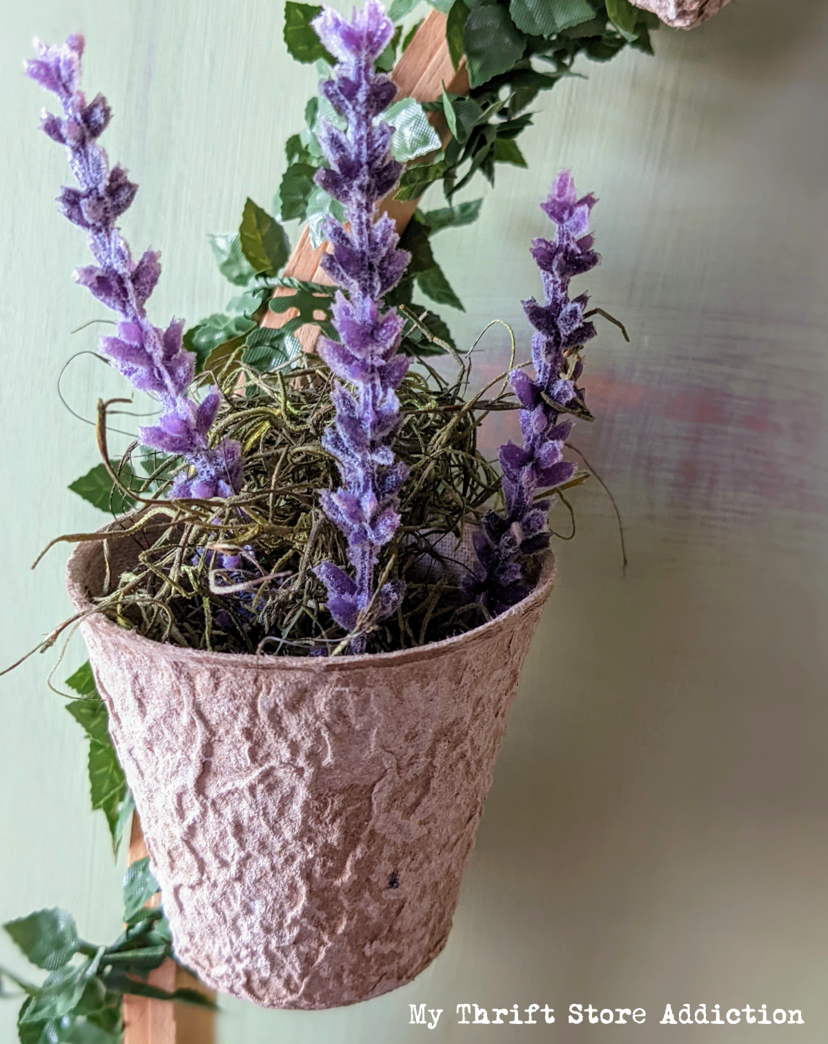 rustic flowerpot wreath