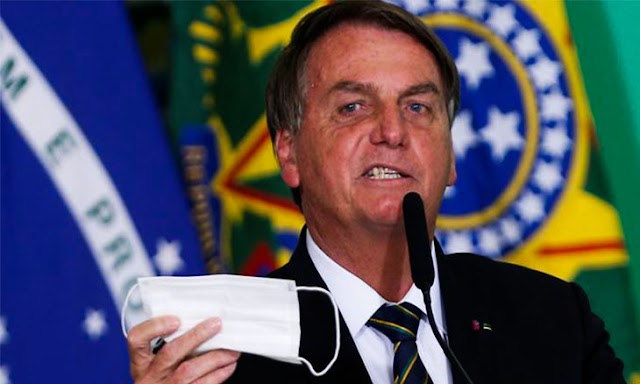 Bolsonaro alvo de inquérito por associar vacina contra COVID-19 à SIDA