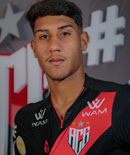 Destaque do Atlético-GO na Copa São Paulo e uma das grandes promessas do clube para 2022, o atacante Daniel,