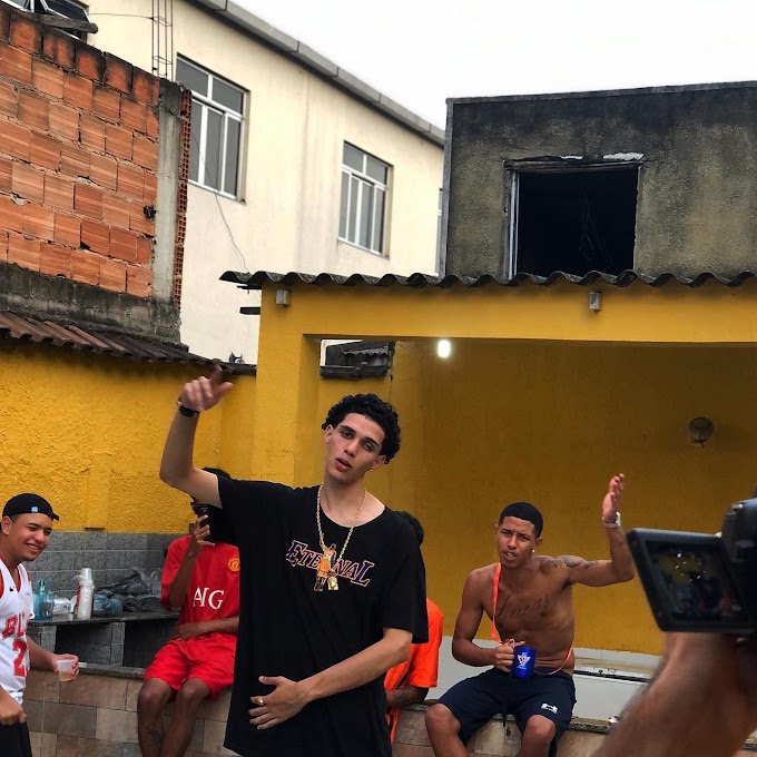 FLORES retorna com o clipe "Ameniza", assista