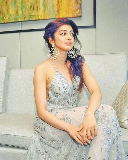 Pranitha Subhash hot