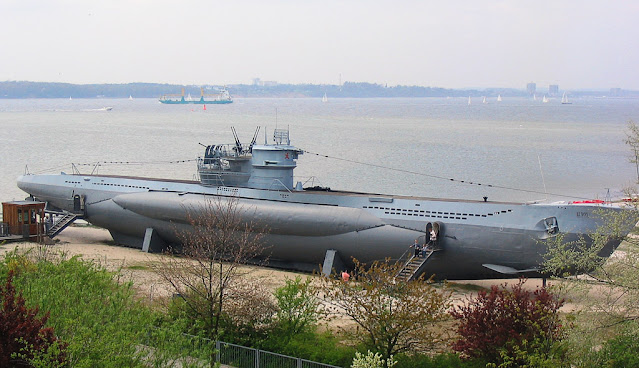Submarinos del Eje en España durante la II GM