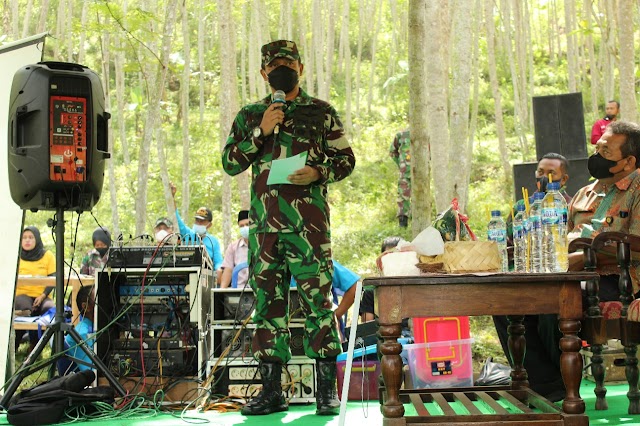 Gandeng Kodim 0726/Sukoharjo, Koperasi Petani Muda Nusantara farm dengan DPD LPM Kab. Sukoharjo tanam 1000 pohon Avokad