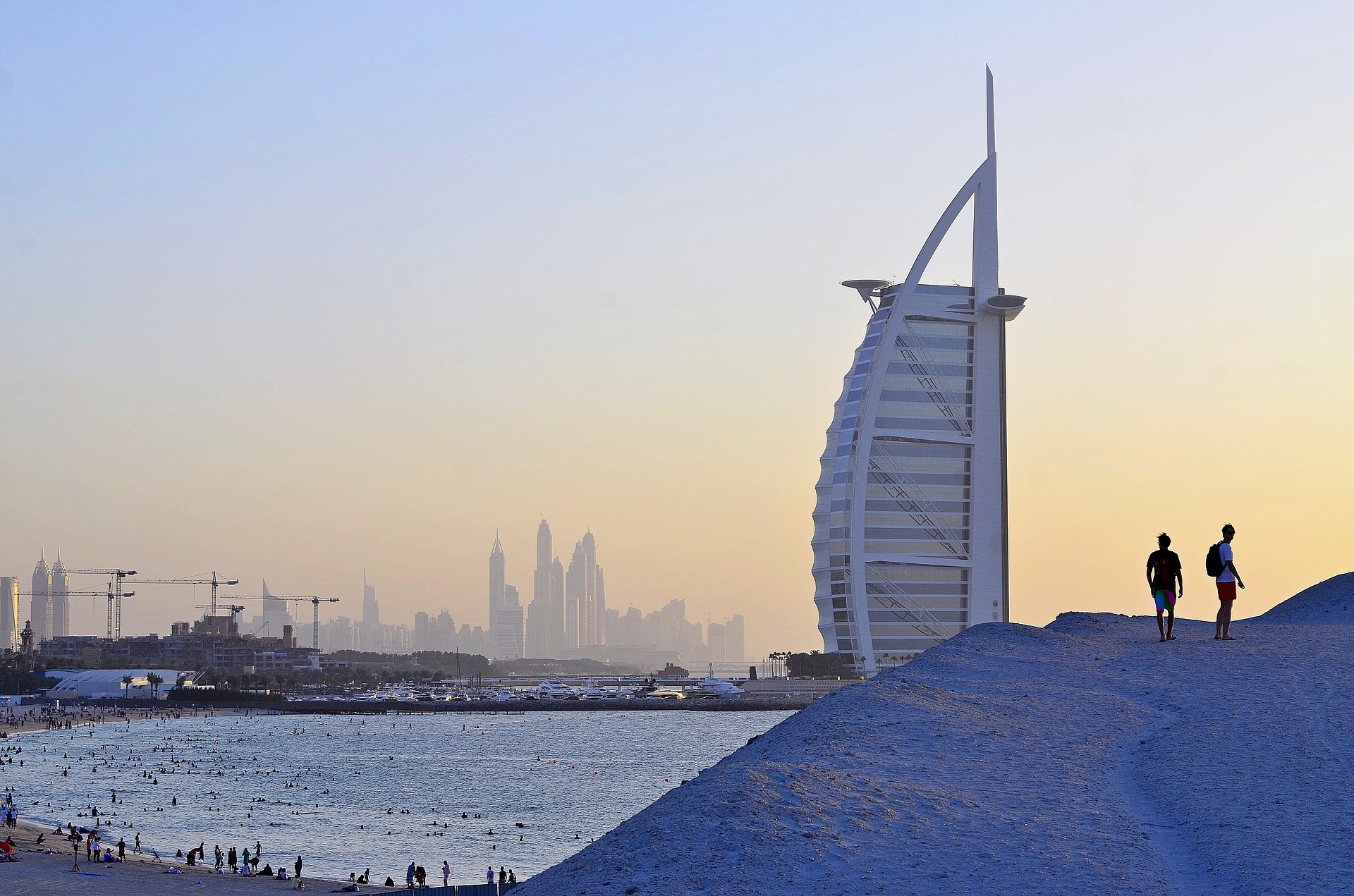 خبير يتوقع انتعاش حركة السياحة بمدينة دبي Dubai خلال الفترة المقبلة