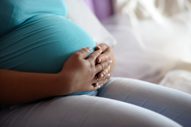 Em meio ao debate nacional sobre o aborto, a American Cancer Society alerta que a preservação da fertilidade para pacientes com câncer pode estar em risco no futuro