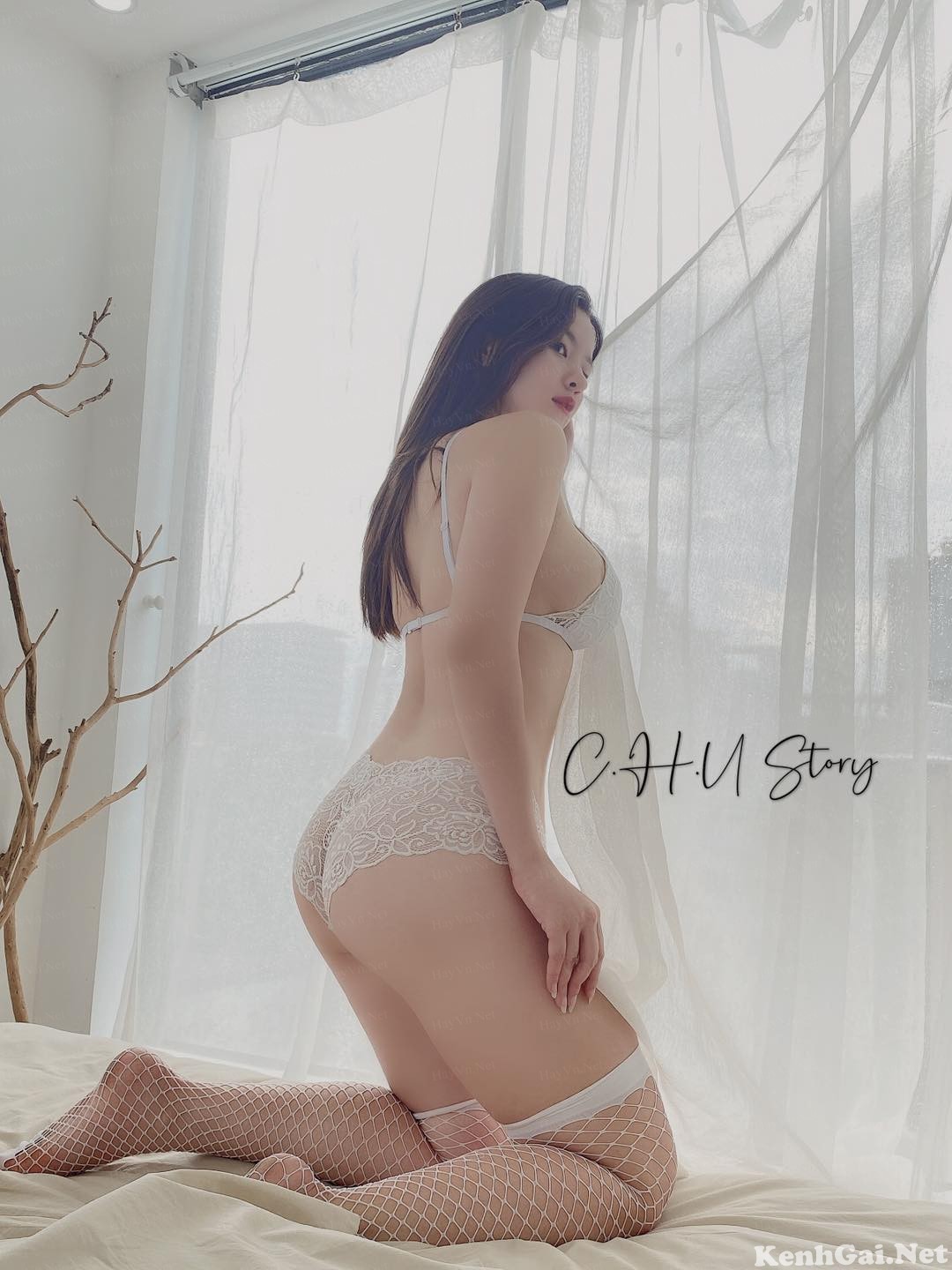 Linh Anh: Xuống trái đất chỉ để làm Sexy Girl.