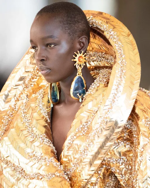 Schiaparelli Haute Couture Spring Summer 2022 by RUNWAY MAGAZINE