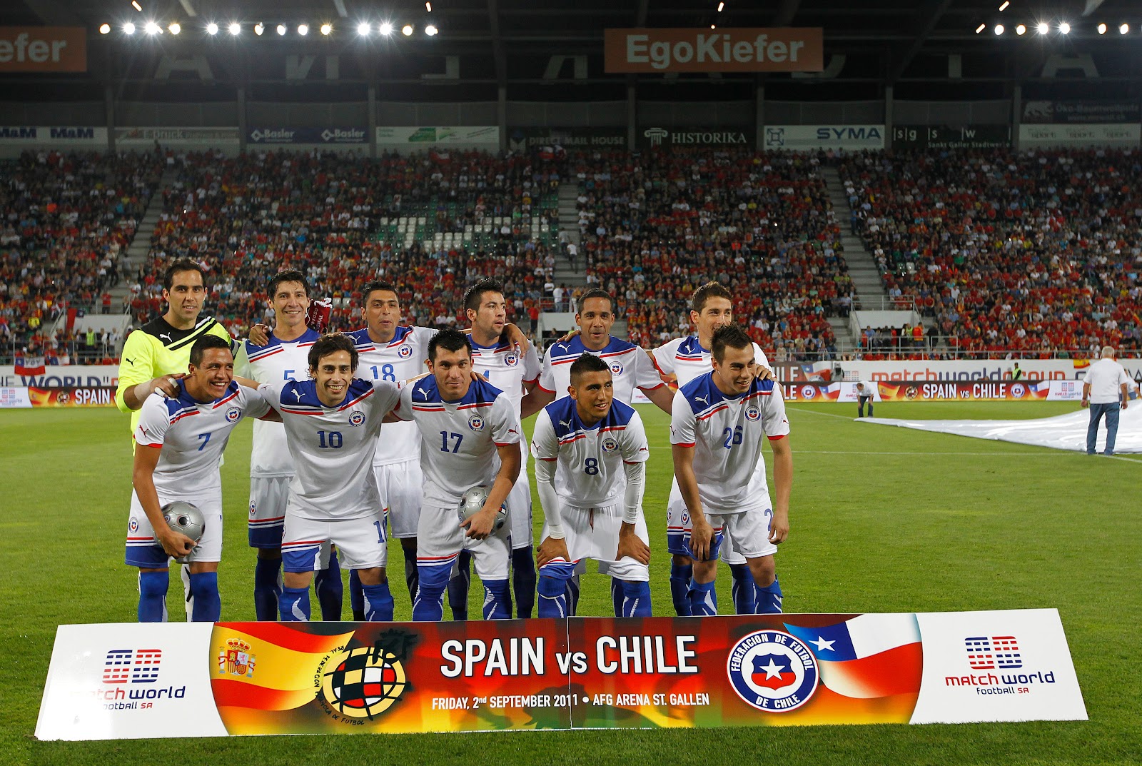 Formación de Chile ante España, amistoso disputado el 2 de septiembre de 2011