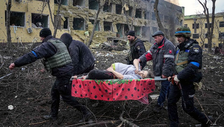 The first pregnant girl seen in video and photo reports from the scene of the blast at Mariupol's Children's Hospital Number Three (maternity hospital), who was carried out on a stretcher, did not survive. And her unborn child died
