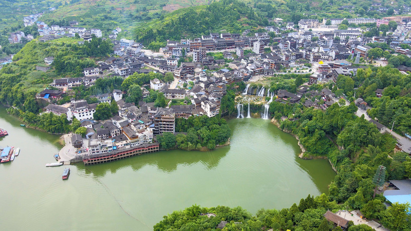 เมืองโบราณฝูหรง (Furong Ancient Town: 芙蓉镇)