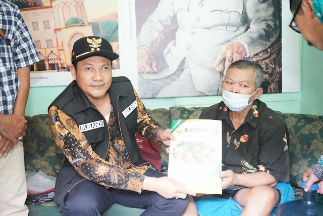 Wabup Subandi Tilik Warga Langsung Respon Cepat dan Beri Solusi Kesehatan