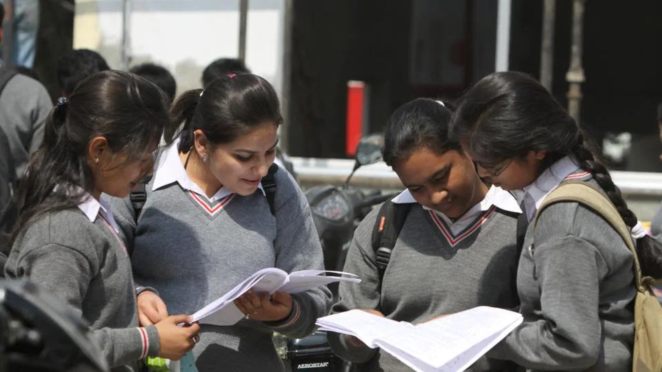 CBSE Date Sheet 2022 Class 12 released, here's the schedule for Class 12