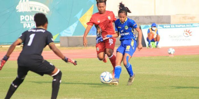 Kalahkan Tim Putri Sepak Bola Papua Barat 5-0, Jawa Barat Melaju ke Semifinal.lelemuku.com.jpg