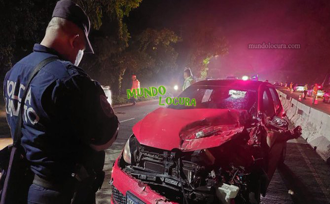 El Salvador: Hombre muere tras caer de un pick up a la carretera luego de colisionar con otro vehículo en el tránsito en Los Chorros, La Libertad