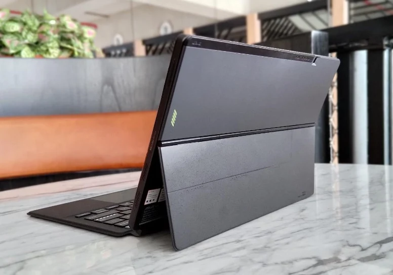 Review Singkat ASUS Vivobook 13 Slate OLED T3300: Bisa Jadi Tablet dan Laptop dengan Layar ASUS OLED