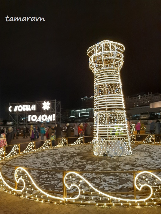 Новогодняя площадь Владивостока