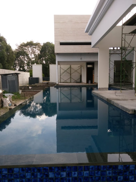 Andi Pool (Jasa Pembuatan, Perawatan, dan Renovasi Kolam Renang, Kolam Ikan Hias Koi, Kolam Taman Air, Kolam Kaca, dan Kolam Alami di Kota Surabaya)