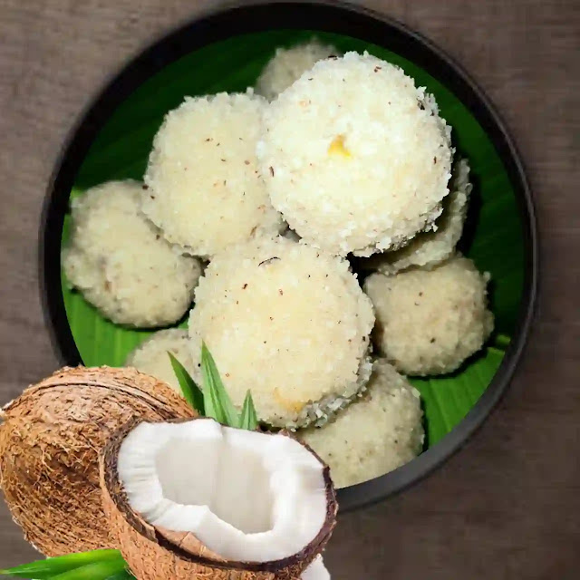 Desiccated-Coconut-Ladoo