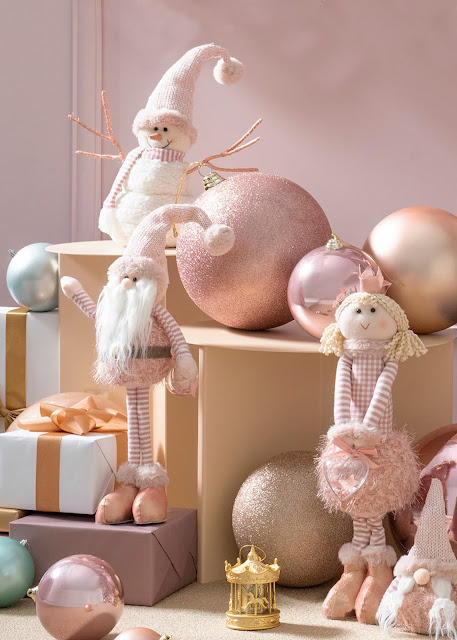 Pink Angel doll and Santa doll tabletops