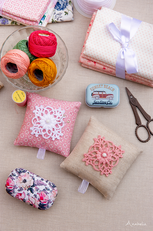 Vintage pincushion crochet motif, free pattern by Anabelia Craft Design