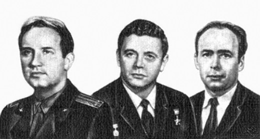 Os cosmonautas Georgi Dobrovolski (esquerda), Vladislav Volkov (meio) e Viktor Patsayev (direita), as únicas três pessoas a morrer no espaço