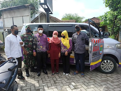 mobil pelayanan kesehatan yang dibeli dengan uang pribadi tersebut sebagai bentuk rasa peduli dalam mewujudkan Desa Siaga