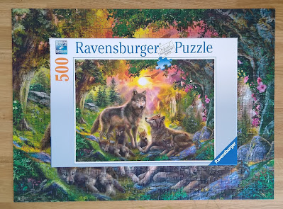 Ravensburger Puzzle 500 Wilki w zachodzącym słońcu