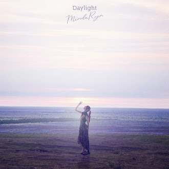 [Lirik+Terjemahan] MindaRyn - Daylight (Cahaya Fajar)