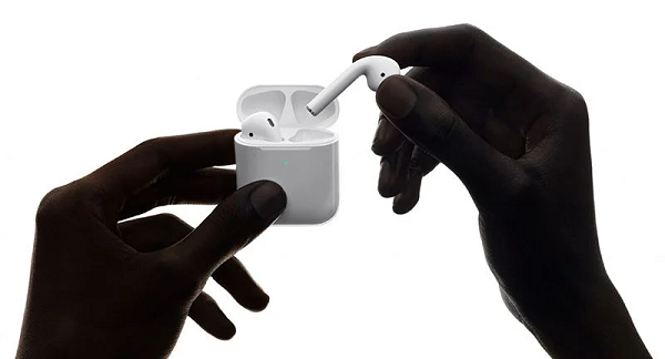 AirPods لا تشحن