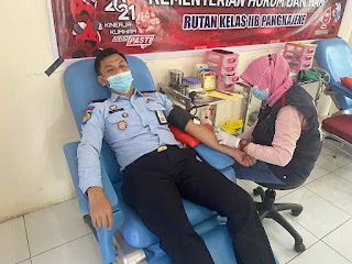 Sambut HDKD 2021, Jajaran Pegawai Rutan Pangkep Donor Darah. 