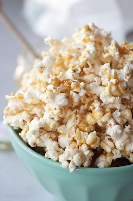 How to make popcorn with honey and butter