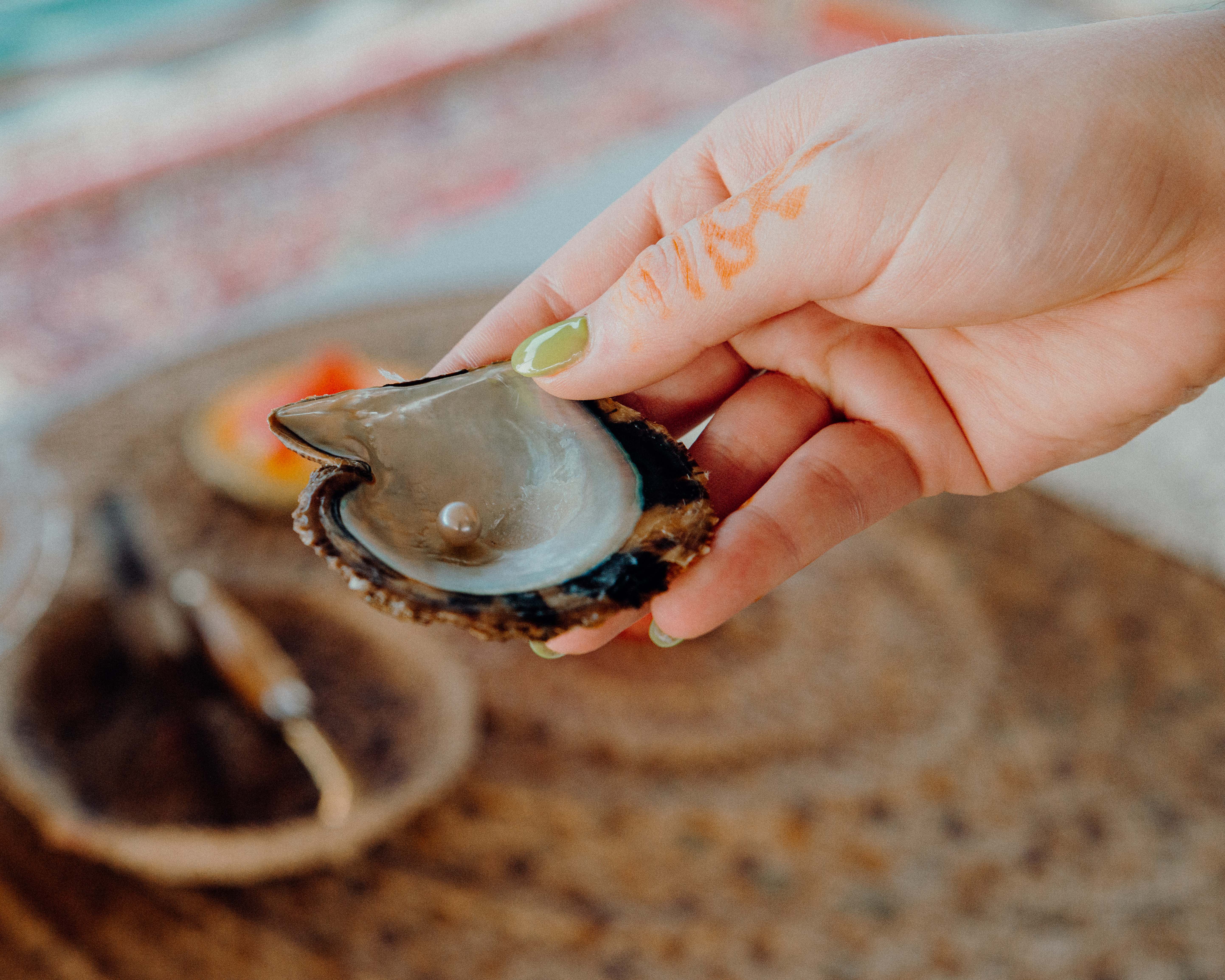 Suwaidi Pearl Farm, UAE liquid grain