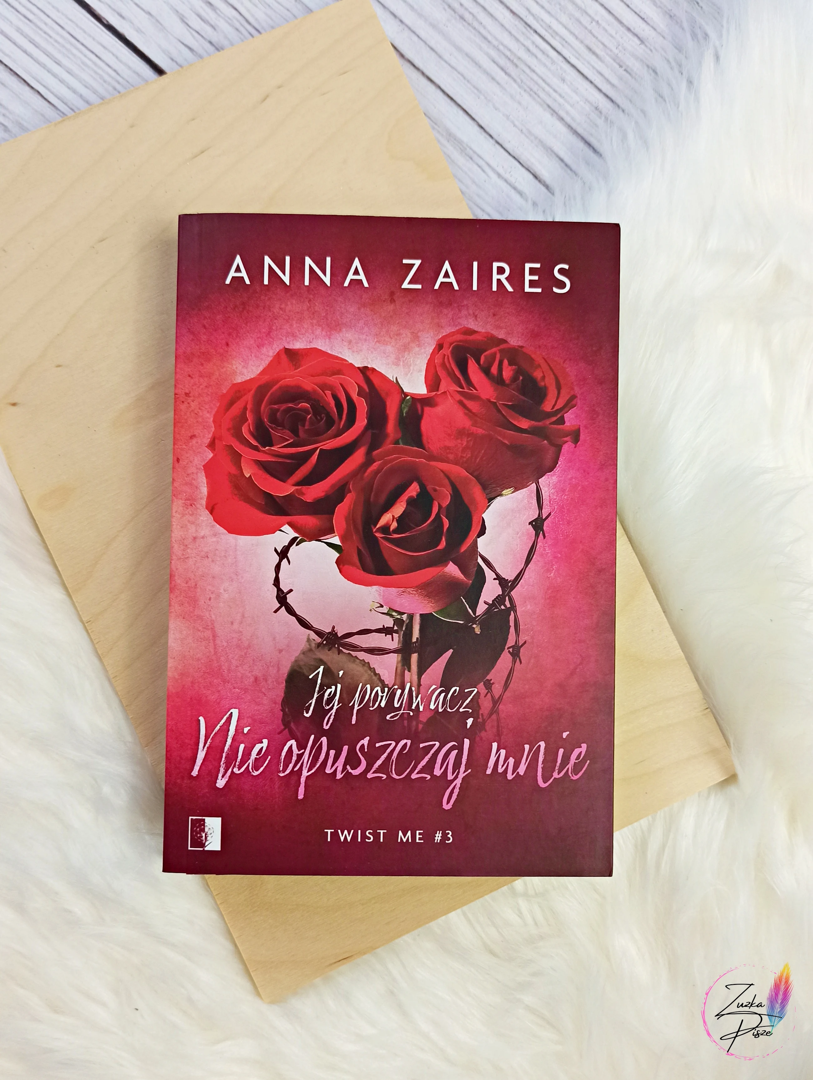 Anna Zaires "Jej porywacz. Nie opuszczaj mnie" - recenzja książki