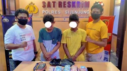 Dua Warga Solok Ditahan Satreskrim Polres Sijunjung