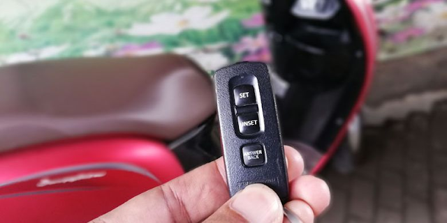 Cara mengaktifkan fitur alarm dan answer back system pada Honda Scoopy