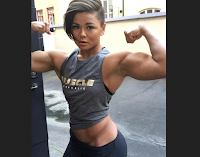 Female bodybuilder Sophie Arvebrink trains and poses chest says “girls, do not be afraid of tit-training!”