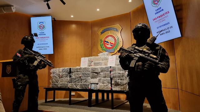 Apresan tres y ocupan 344 paquetes de cocaína en Peravia