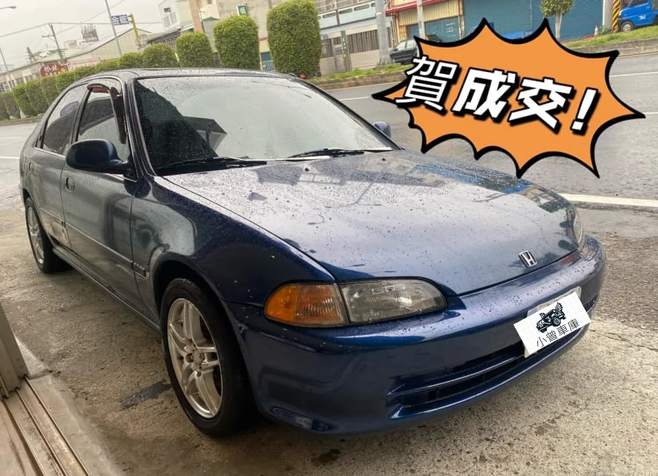 1995 Honda K6 ：我同學的弟弟念大學 ，透過同學介紹找上小曾。大學生大家都知道寒暑假都要搬來搬去，只有機車很麻煩的 。加上有一台車出去玩也不用淋雨，所以找小曾買了這台代步車 ，練技術、躲雨、搬東西都很方便  。偷偷告訴大家 ，成交價比 BWS 還便宜的啦 !