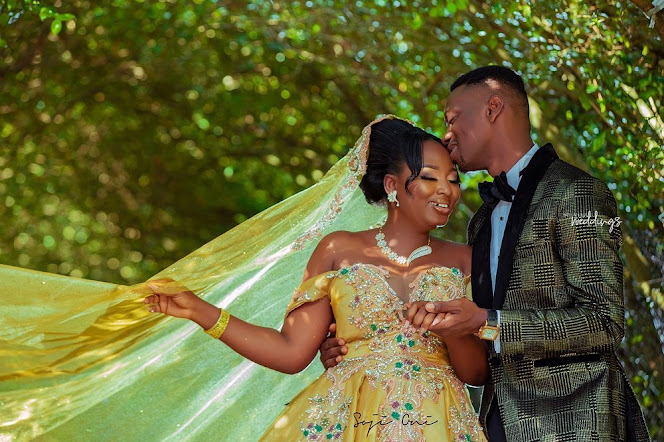 Check out the 31 best Wedding Photos of Lateef Adedimeji and Adebimpe Oyebade
